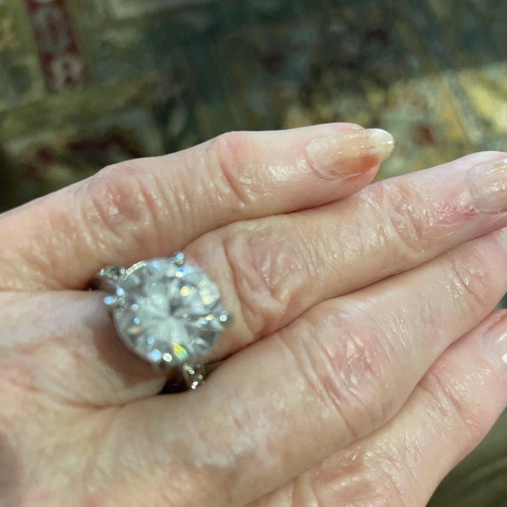 Sterling silver w   Cubic zirconia size 7